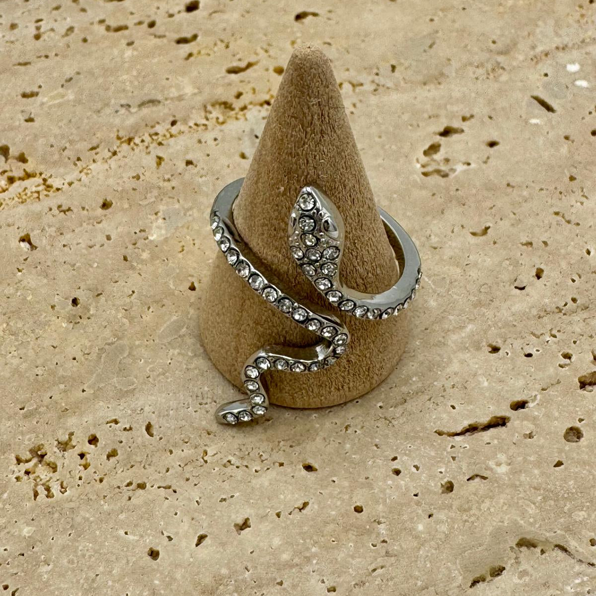 Anel Serpent com Pedrinhas (Prateados e Dourado) Dourado