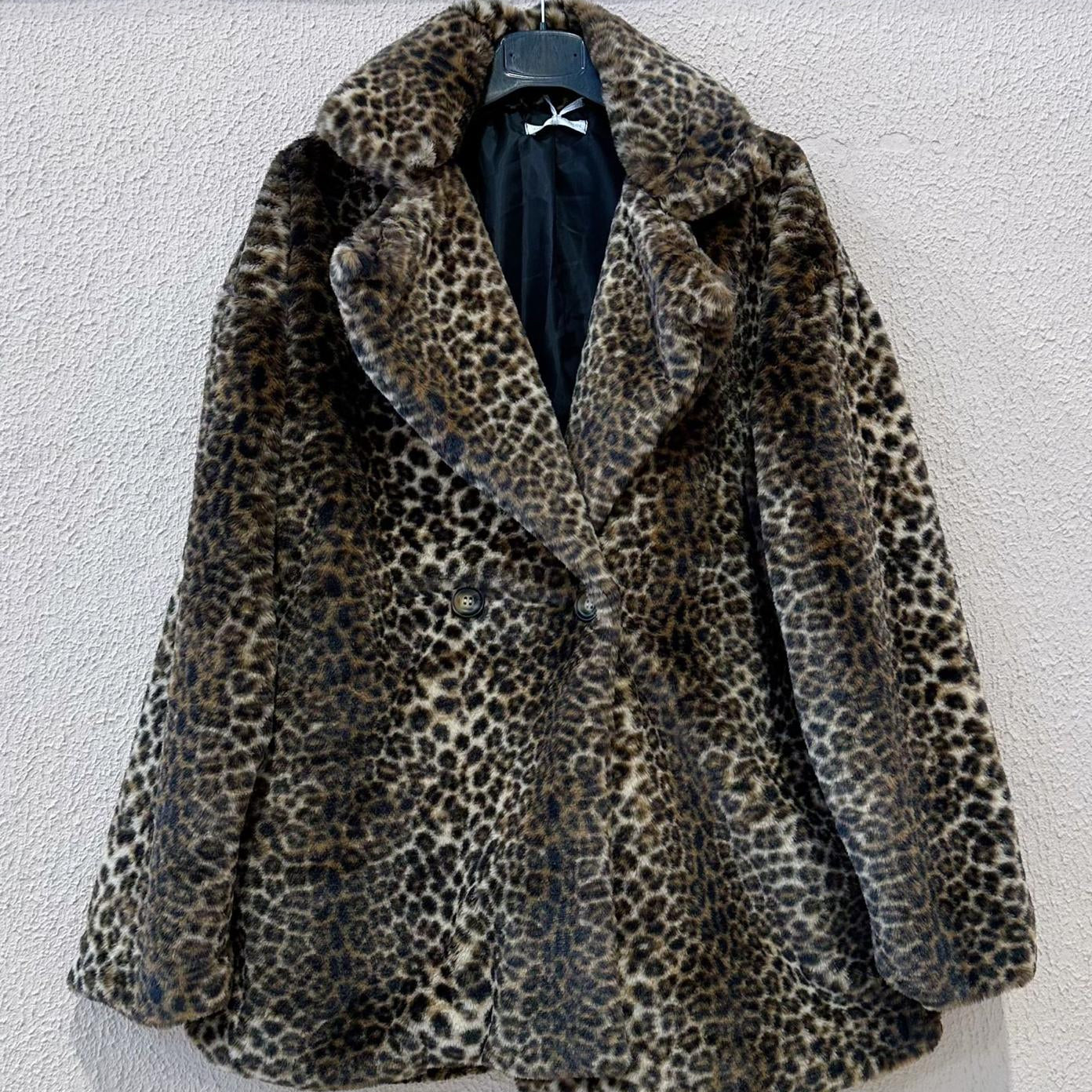 Casaco de Pelos Animal Print com Bolsos - Leopardo