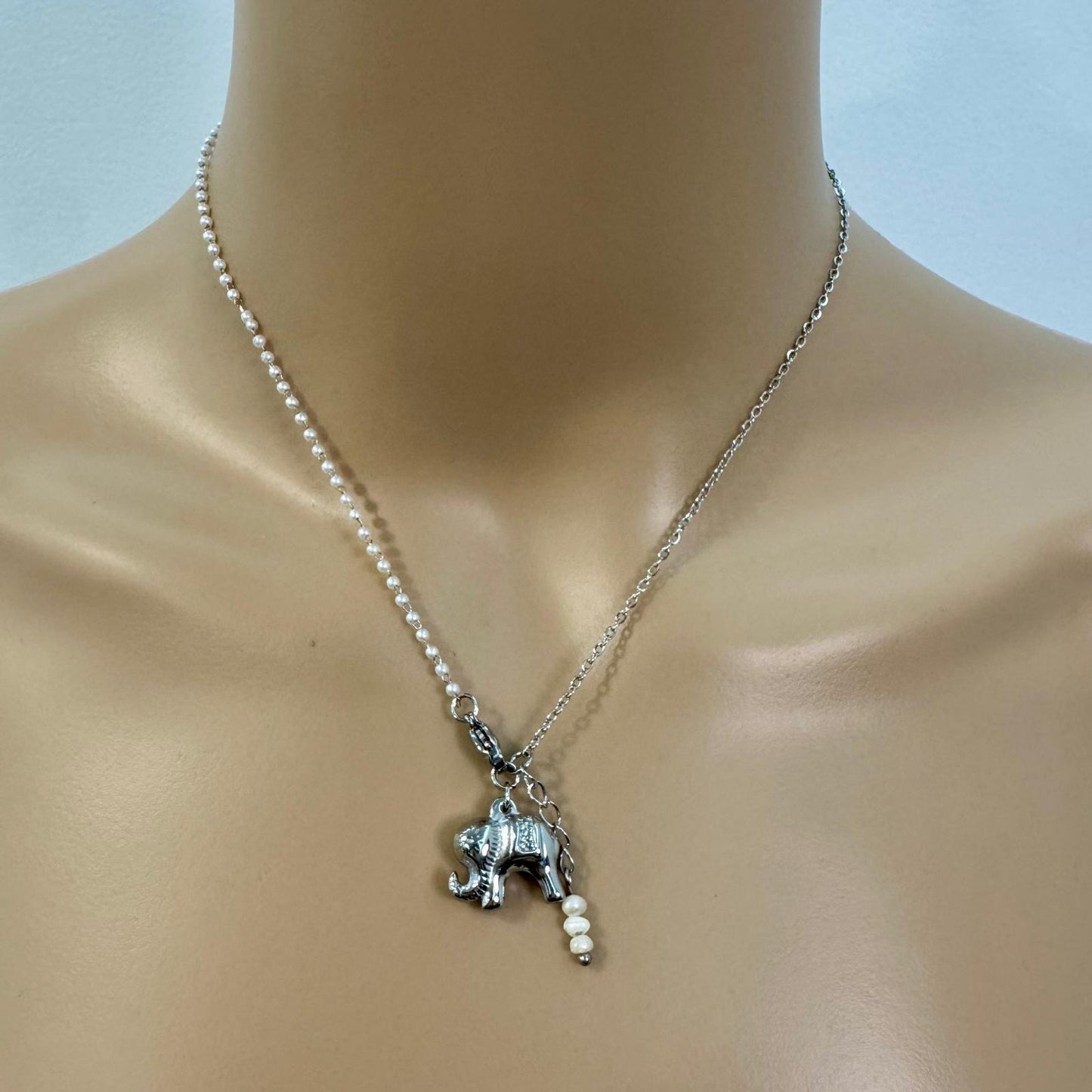 Fio Prateado com Elefante