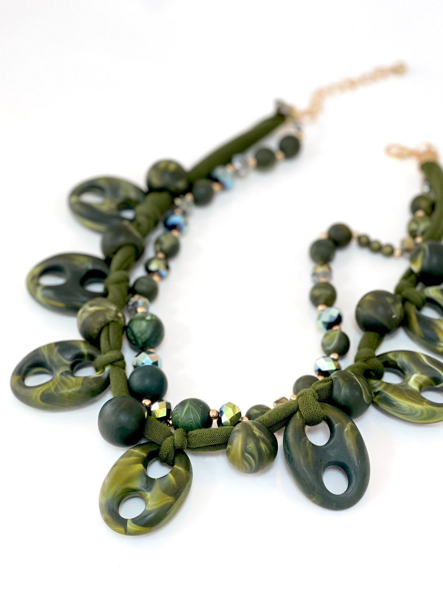 Colar Médio 2 Fiadas Verde Tropa C250416-52GR