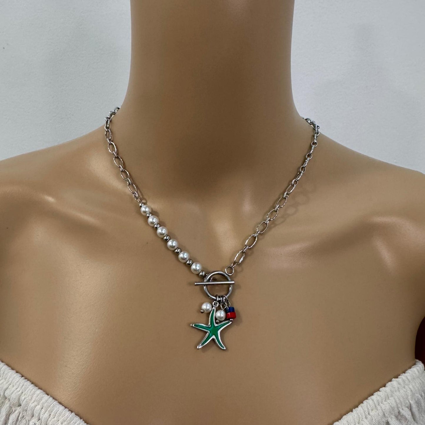 Fio Pérolas com Estrela Verde