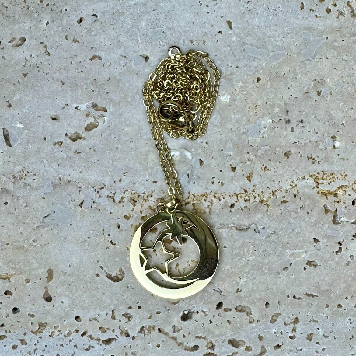 Colar de Aço (Mão de Fatima, Estrela, Libelinha) Libelinha Dourada