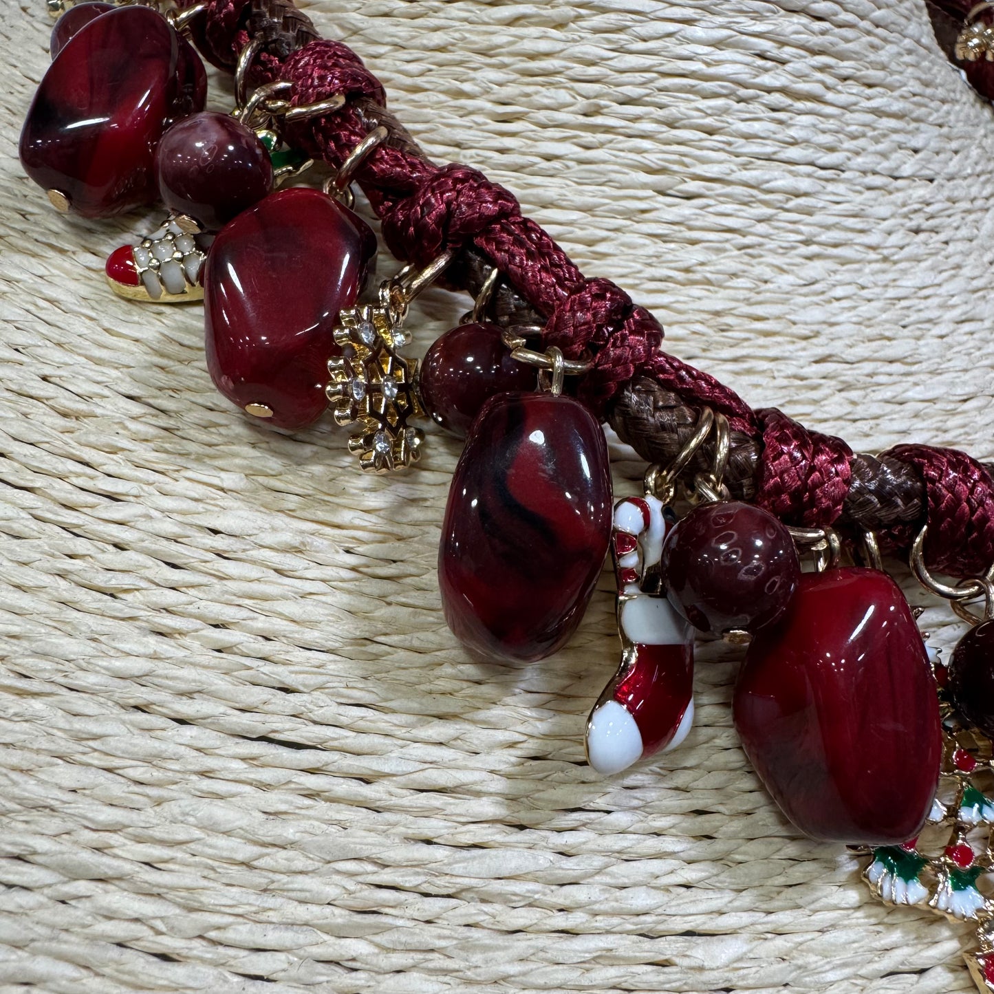 Colar Bordo Natal Curto