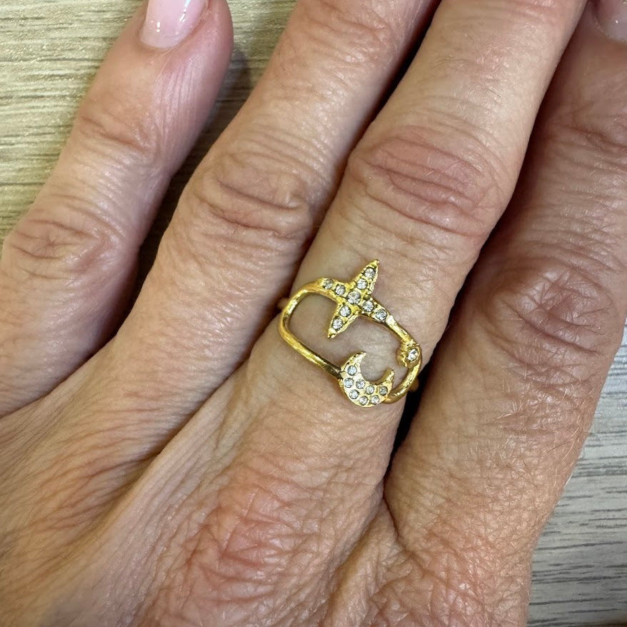 Anel Estrela e Lua com Pedrinhas (Dourado)