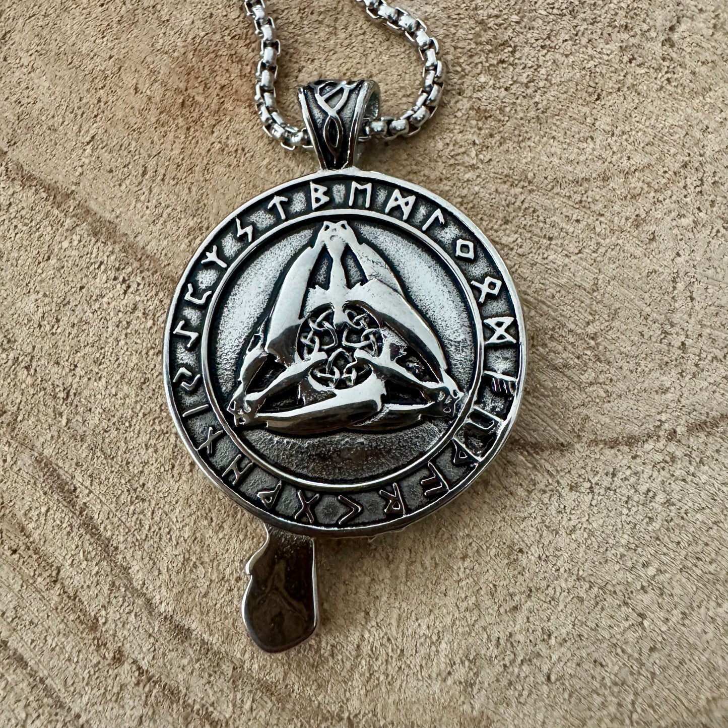 Pendente Homem Prateado - Corvo