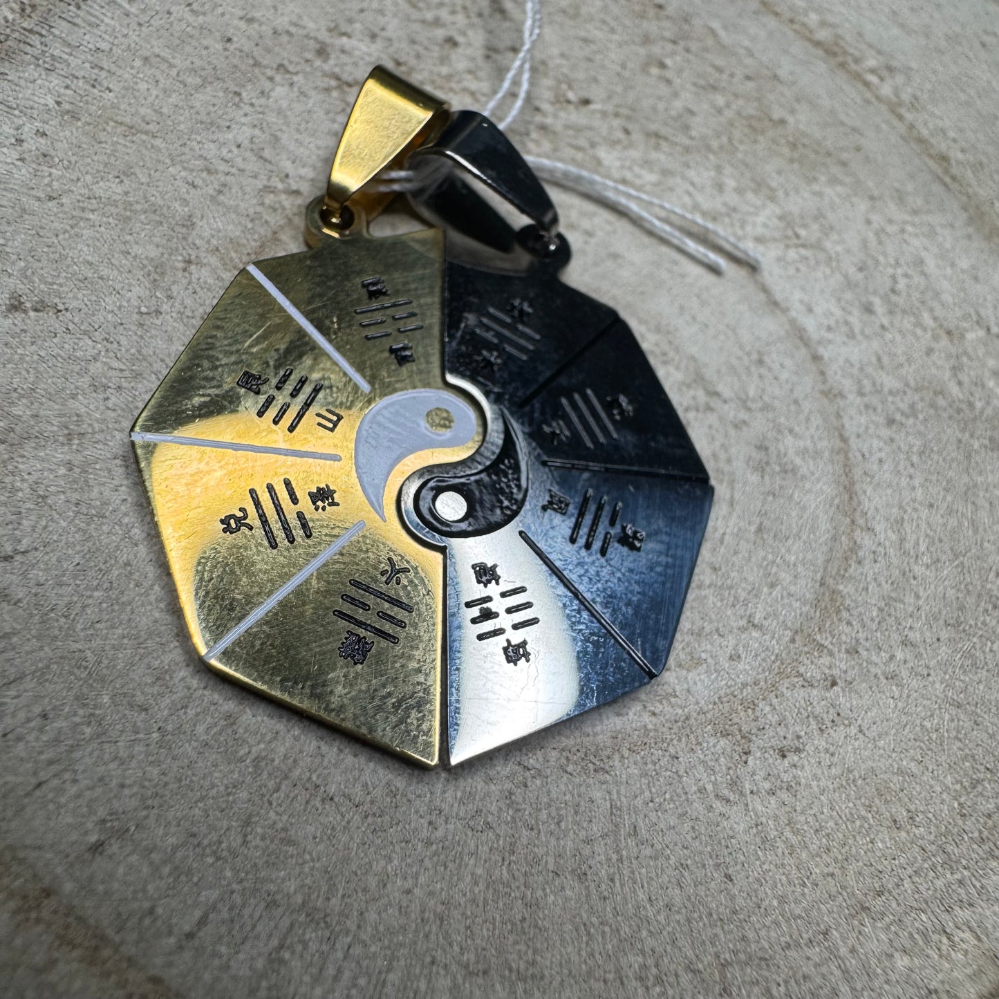 Pendente Duplo Yin-Yong Prateado e Dourado