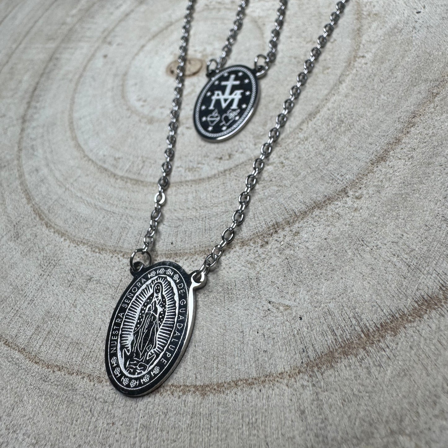 Escapulário Nossa Sra Guadalupe Prateado