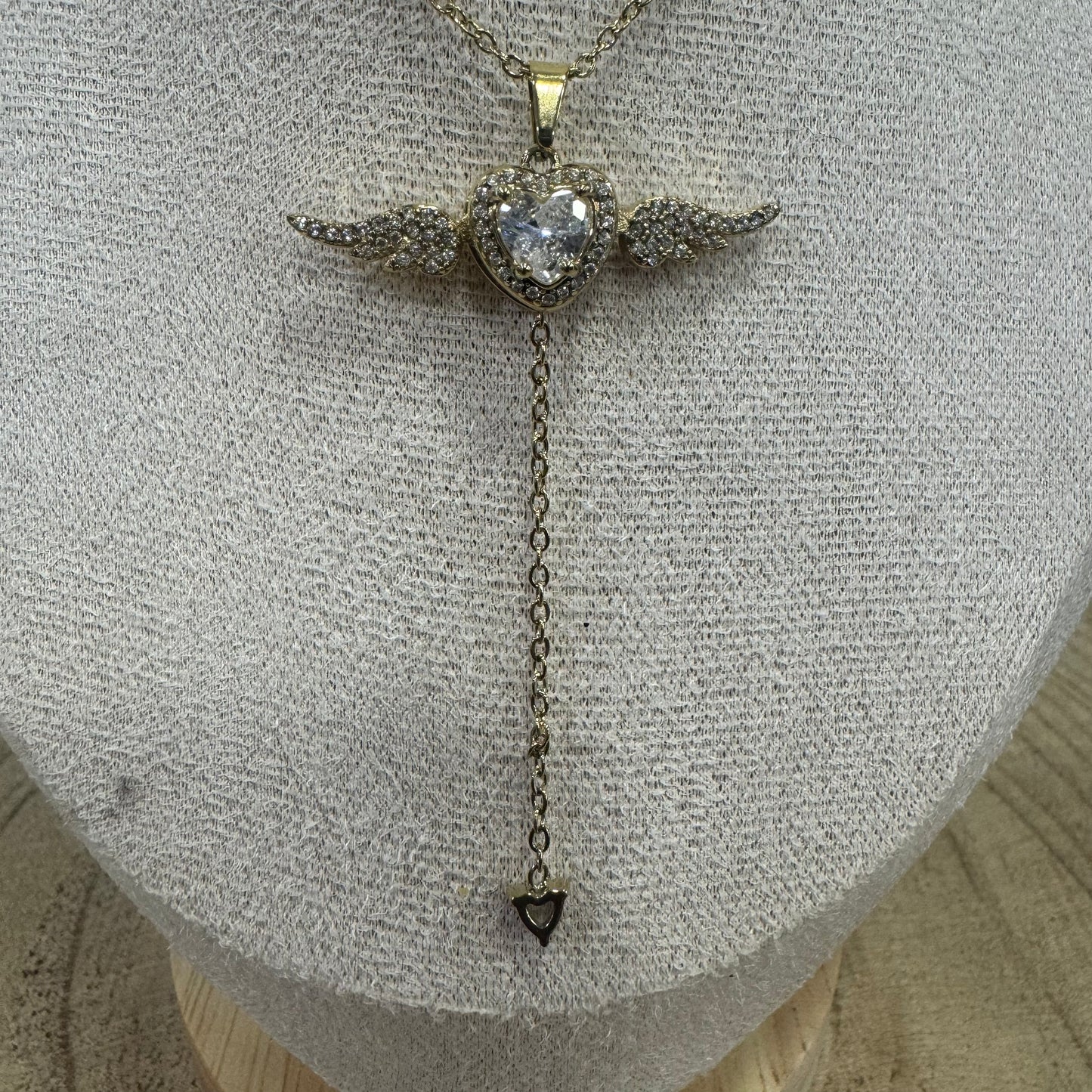 Fio Brilhantes Asas que Batem Dourado