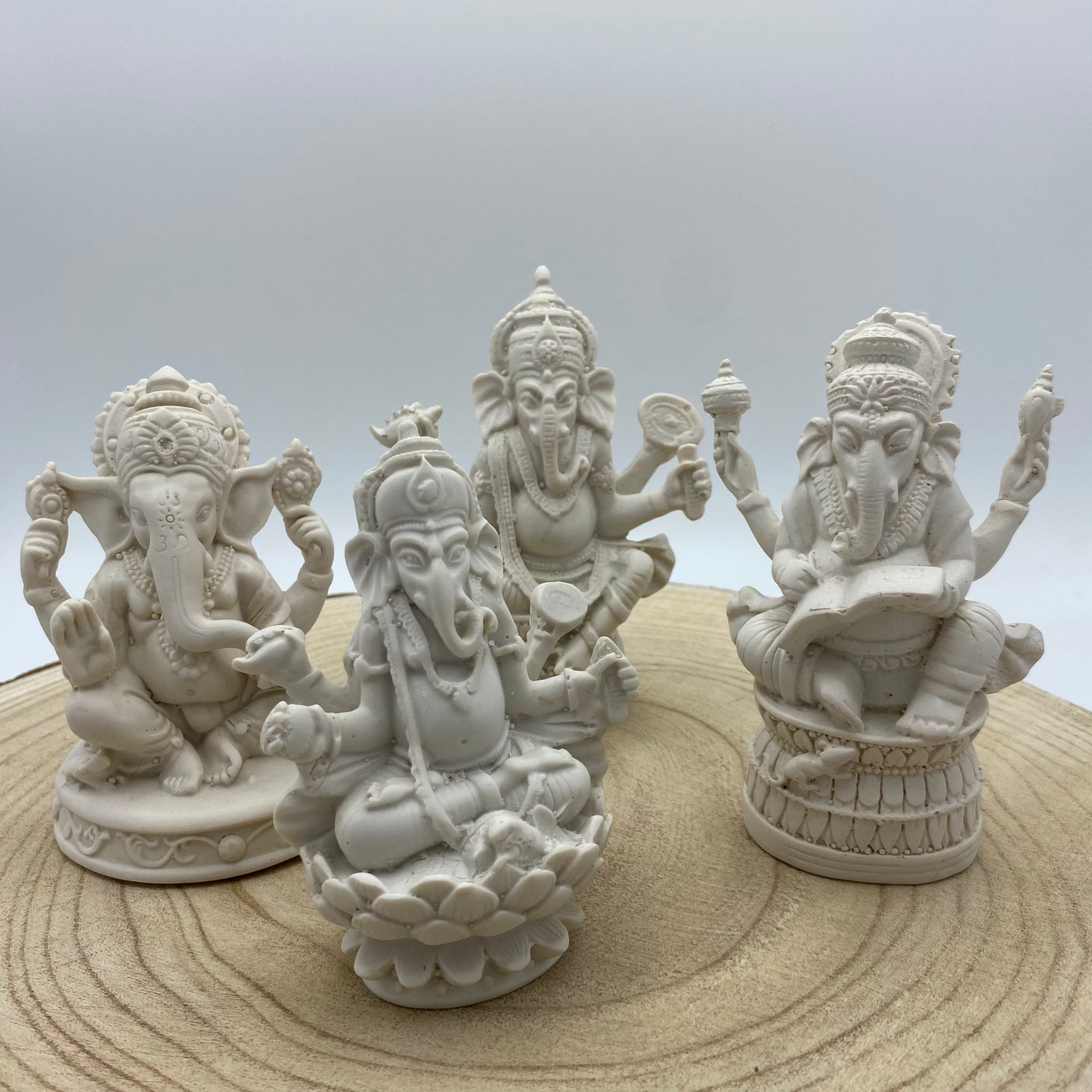 Ganeshas Brancos, Sentados, Medias (x4 Variedades)