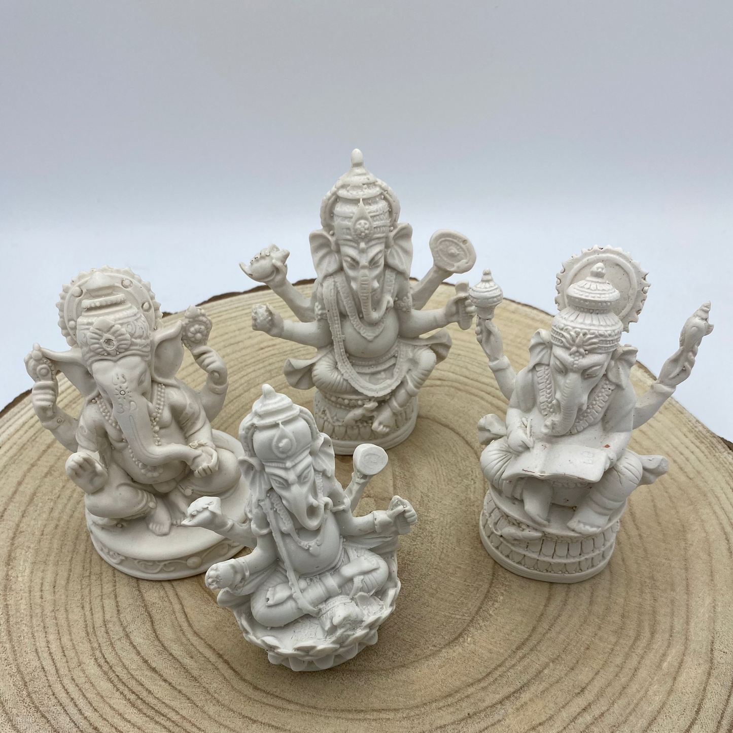 Ganeshas Brancos, Sentados, Medias (x4 Variedades)