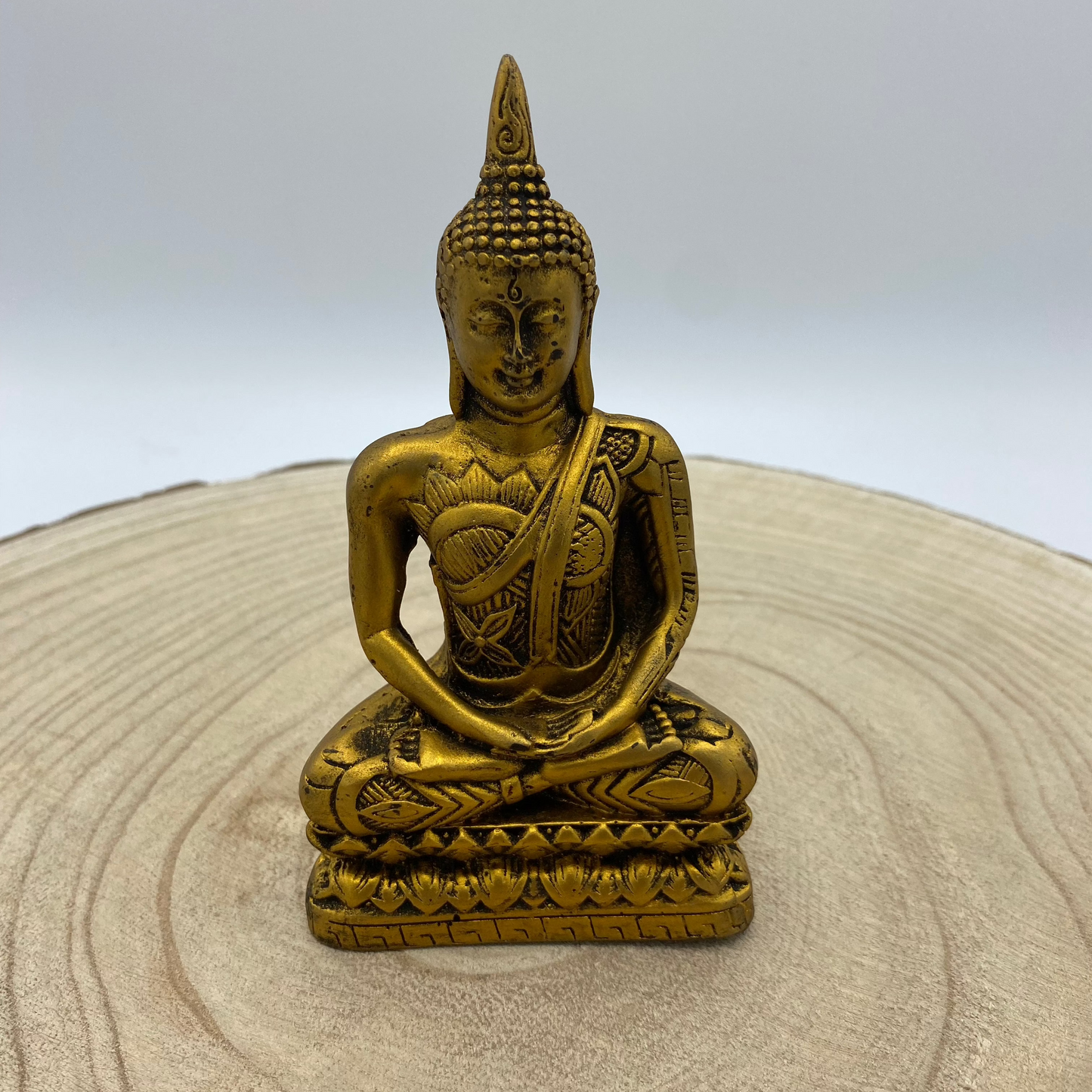 Buda, Sentado - Madeira, Prata, e Dourada (12.5cm) Imita Madeira
