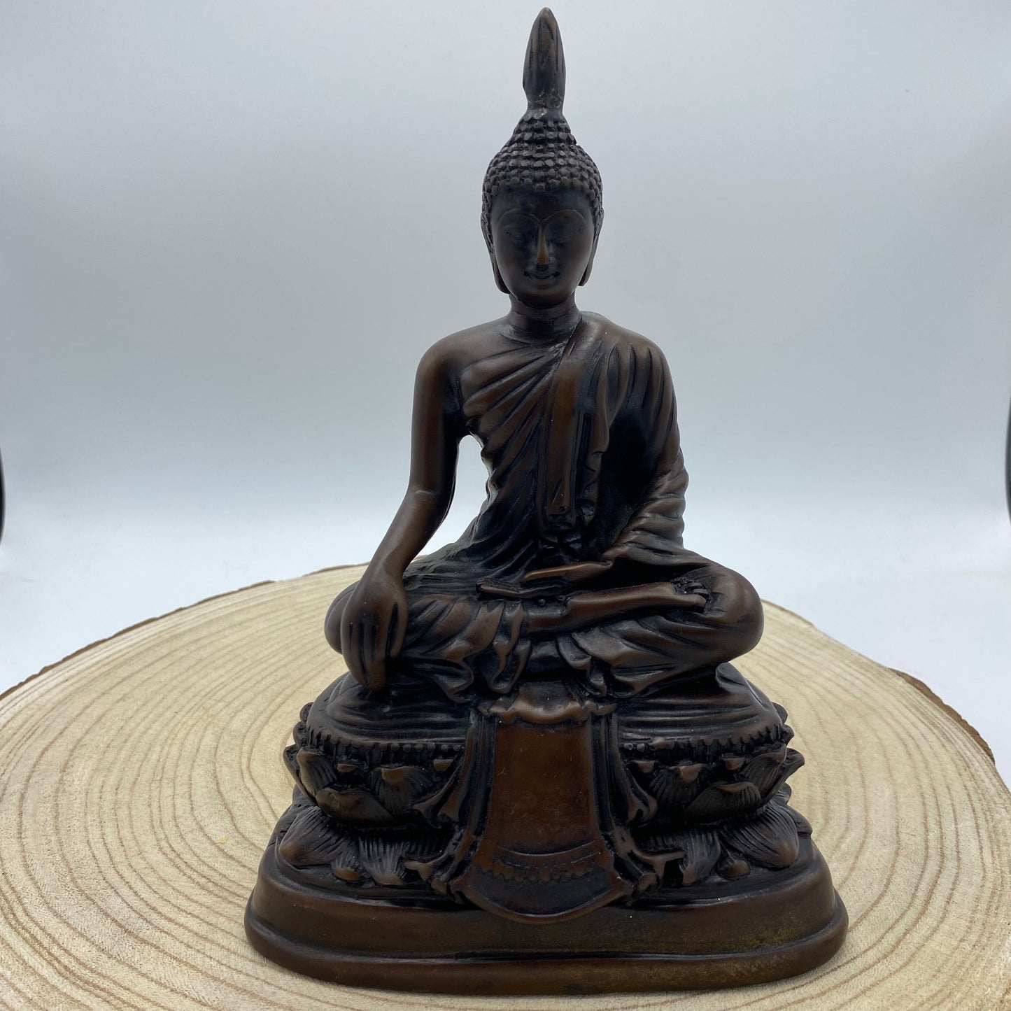 Buda Meditação Media Castanha