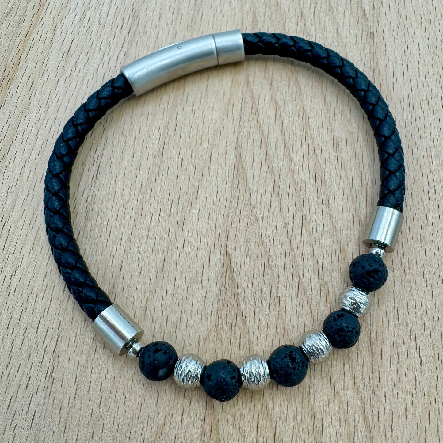 Pulseira Homem 5 Pedras Vulcânica e Trança