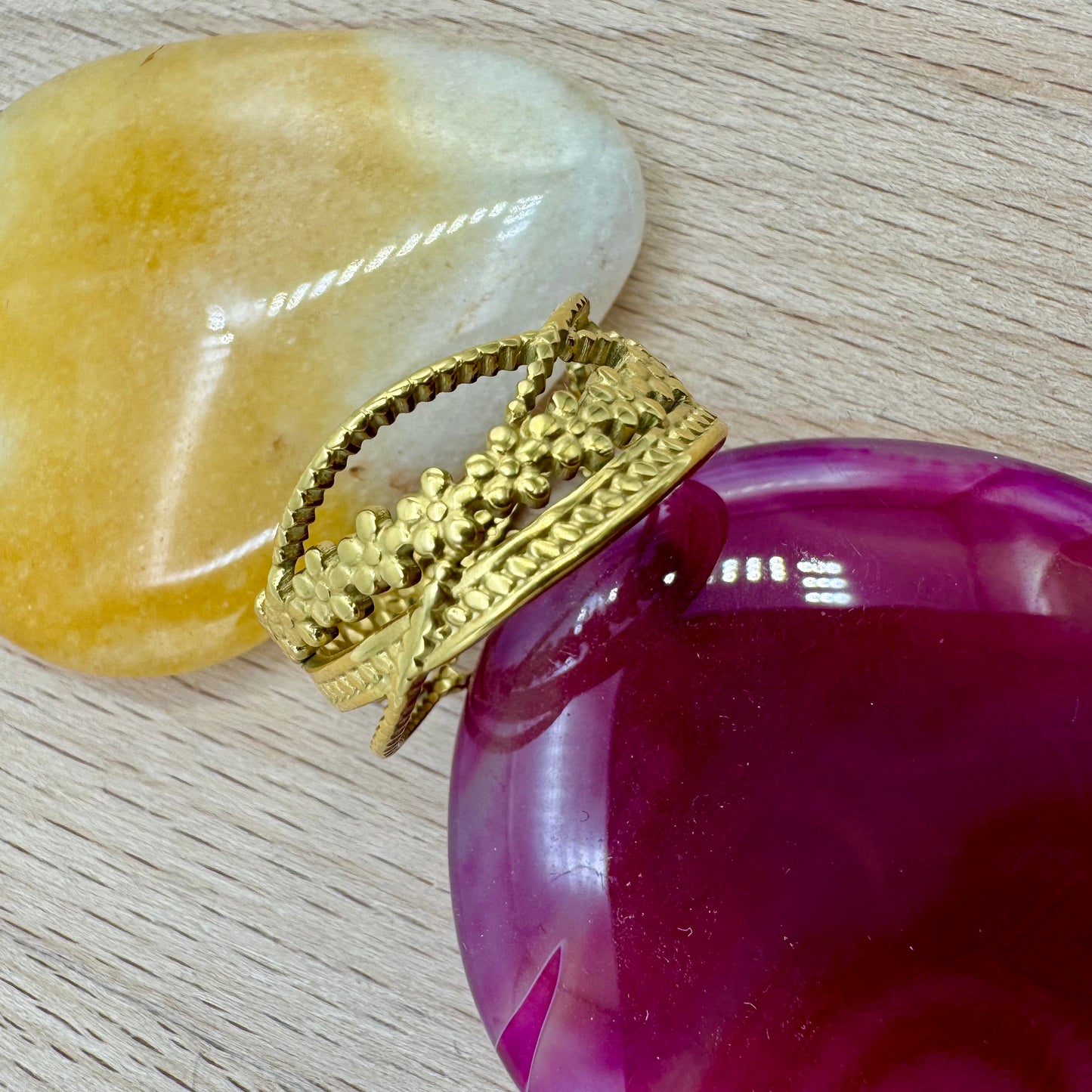 Anel Argolas Texturas Dourado