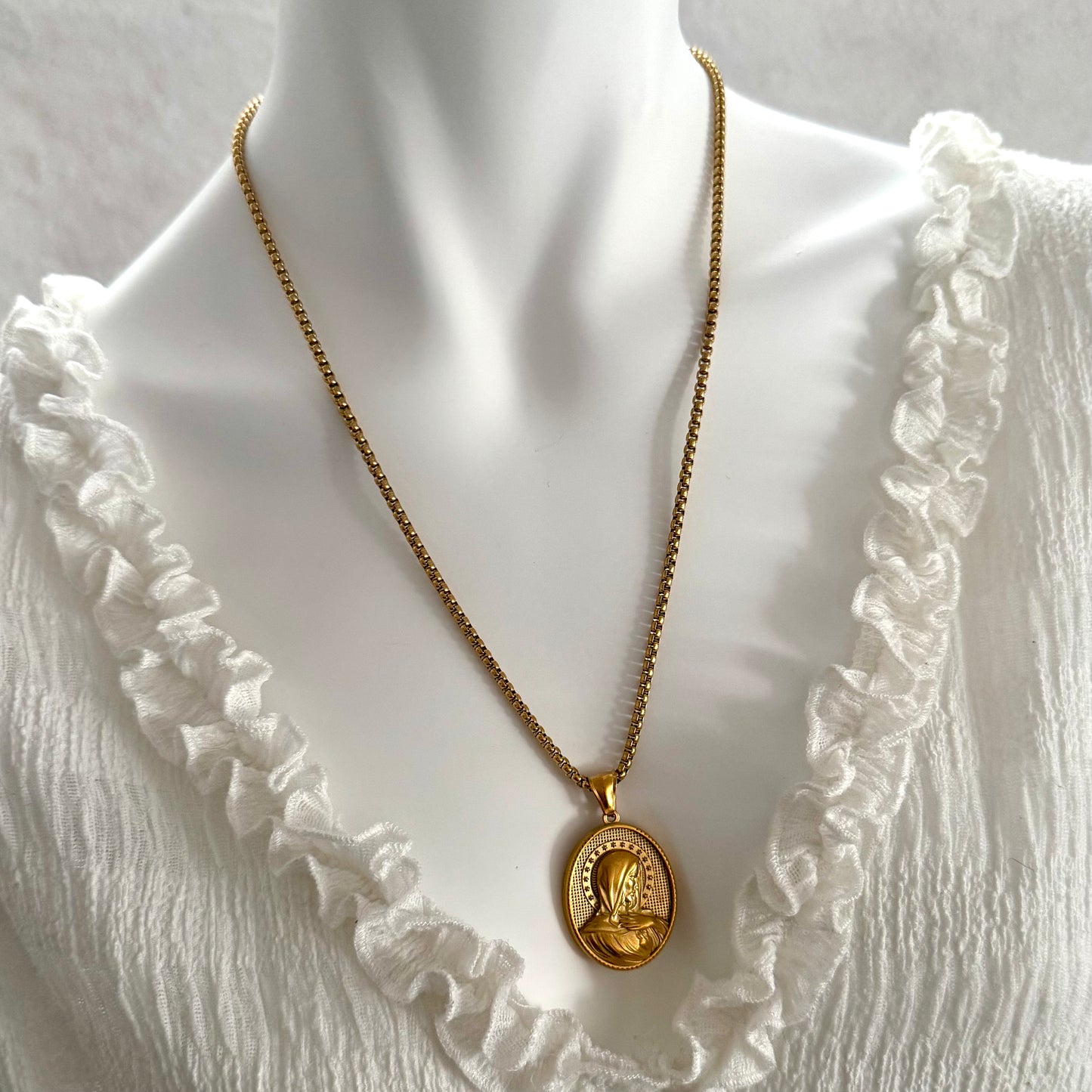 Fio Inox Dourado - Medalha Santos (Variantes Maria, Fátima, S. António)
