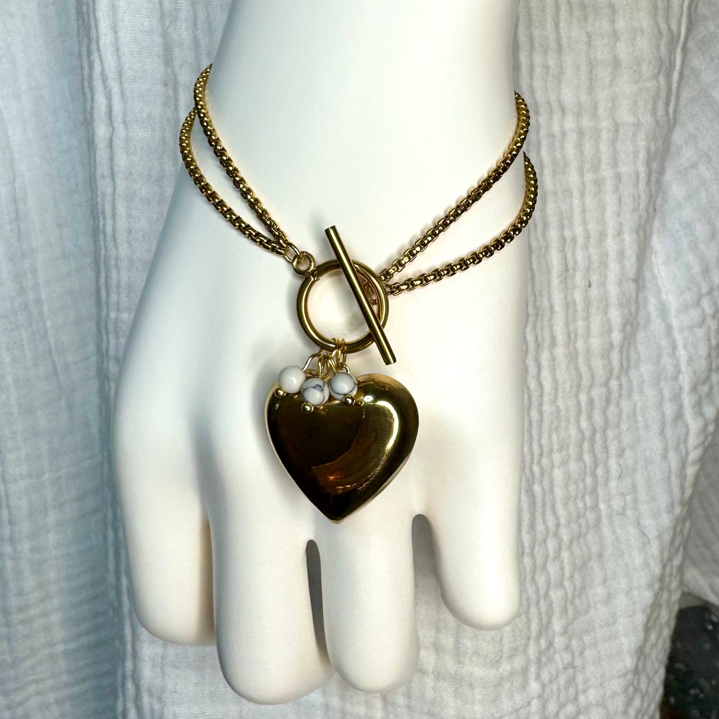 Pulseira Inox Dourado - Coração e 3 Pedras