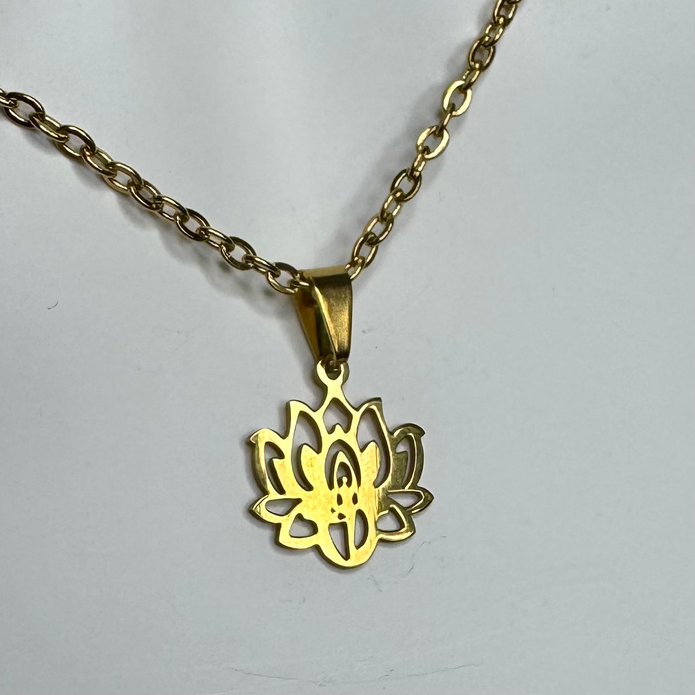 Fio Inox Dourado - Flor de Lotús
