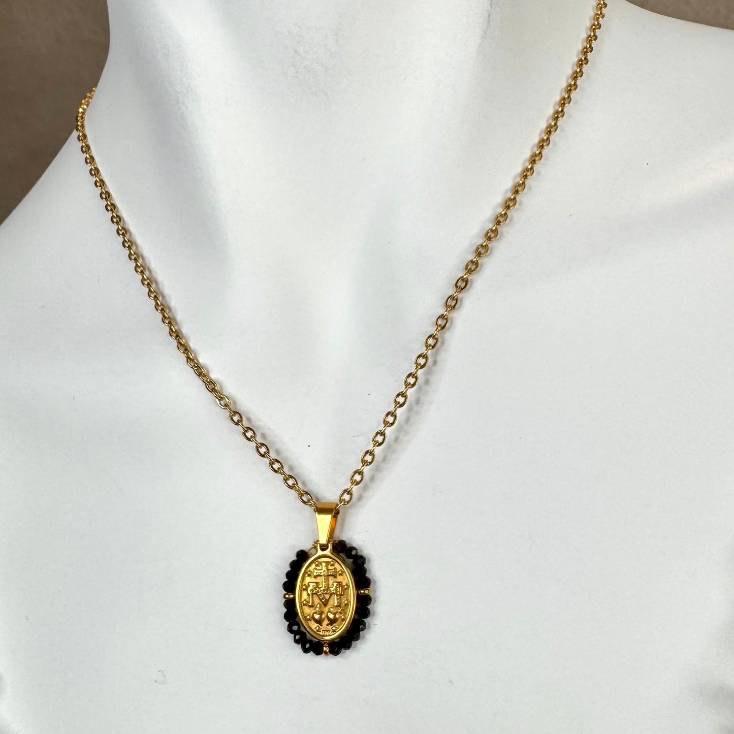 Fio Inox Dourado - Maria com pedrinhas