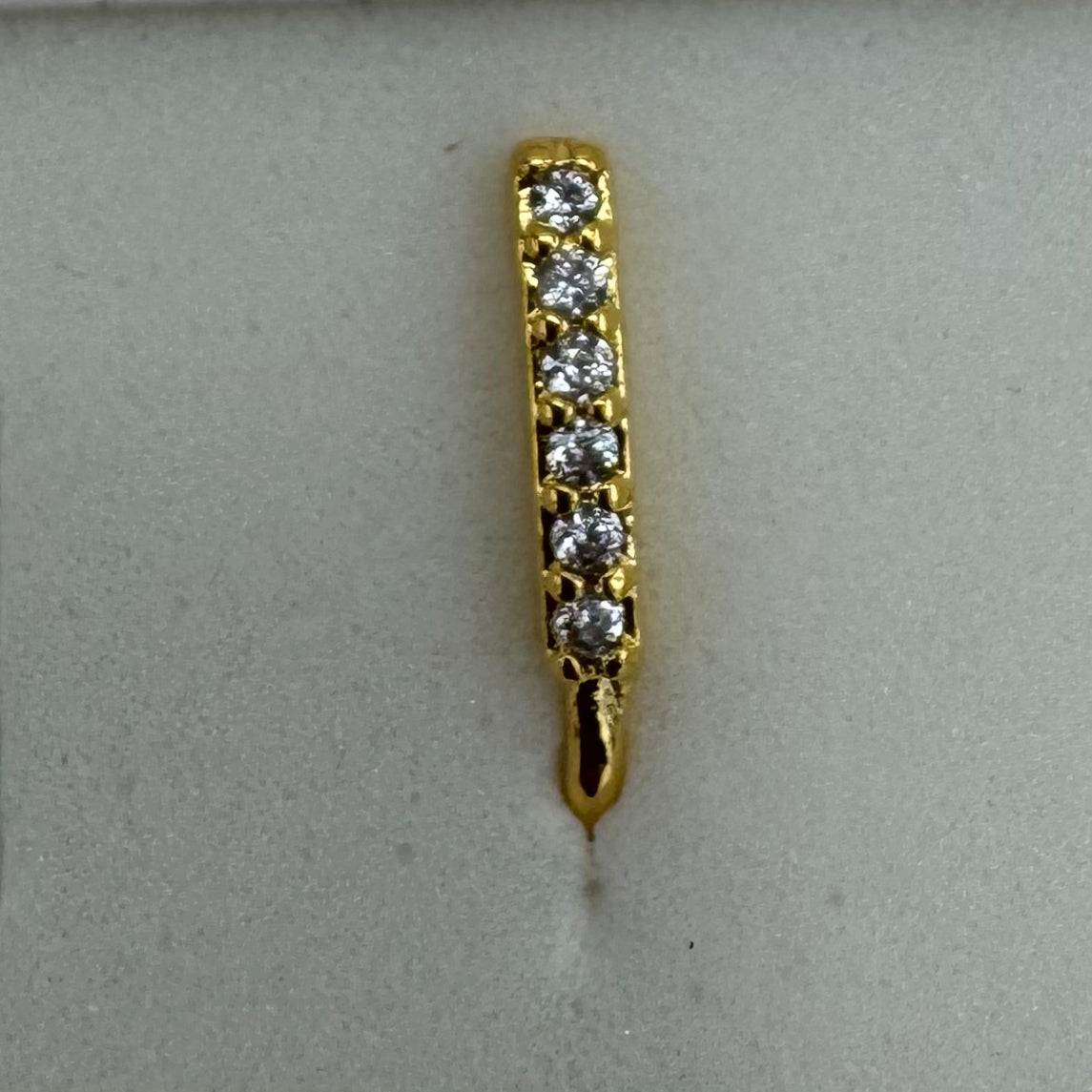 Brinco de Orelha e Nariz Dourado Brilhantes