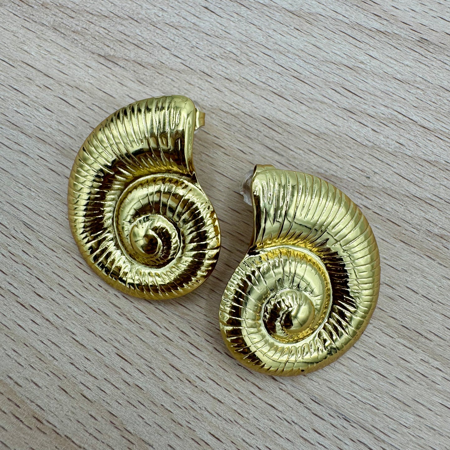 Brincos Caracol Marinho Dourado