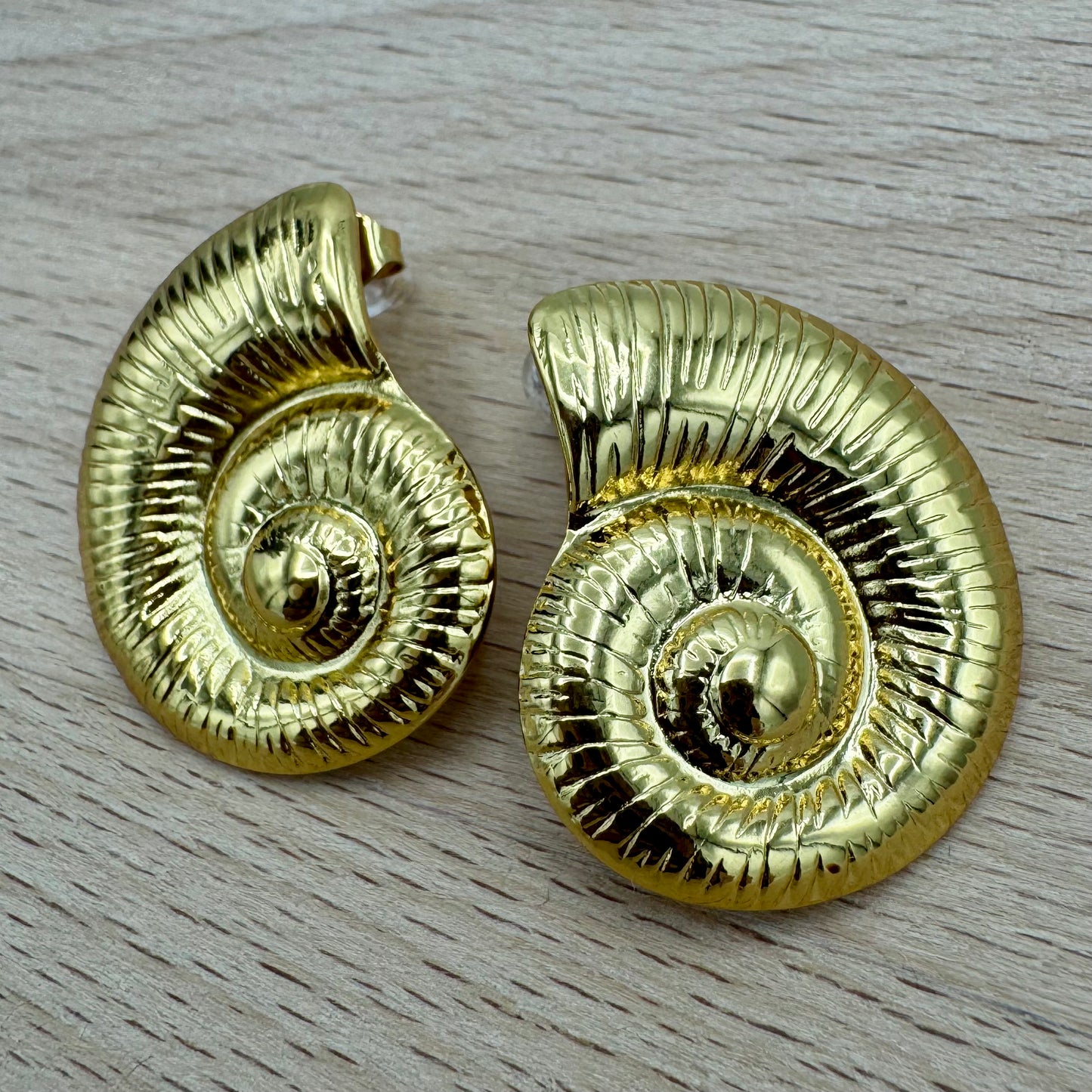 Brincos Caracol Marinho Dourado