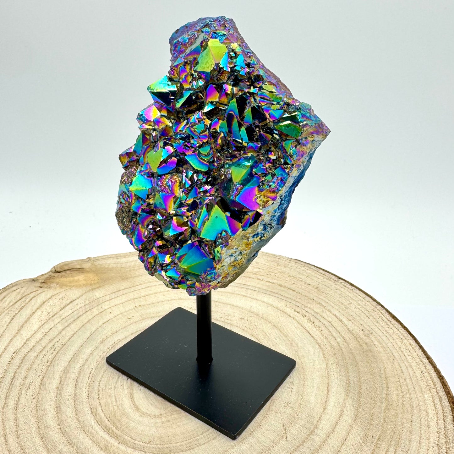Quartzo Aura Titâneo em Base Metal