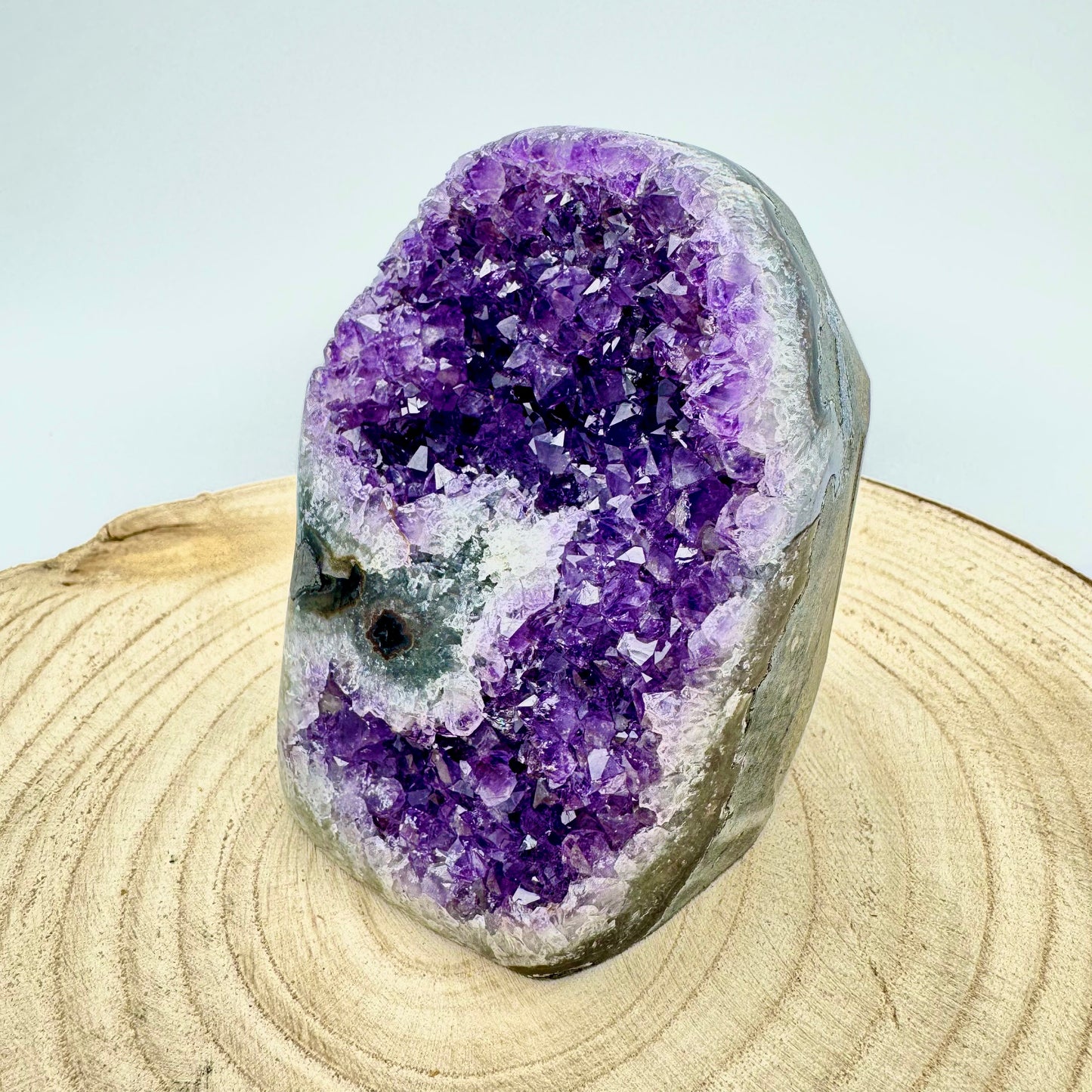 Geoda de Ametista 560g - 10x7cm
