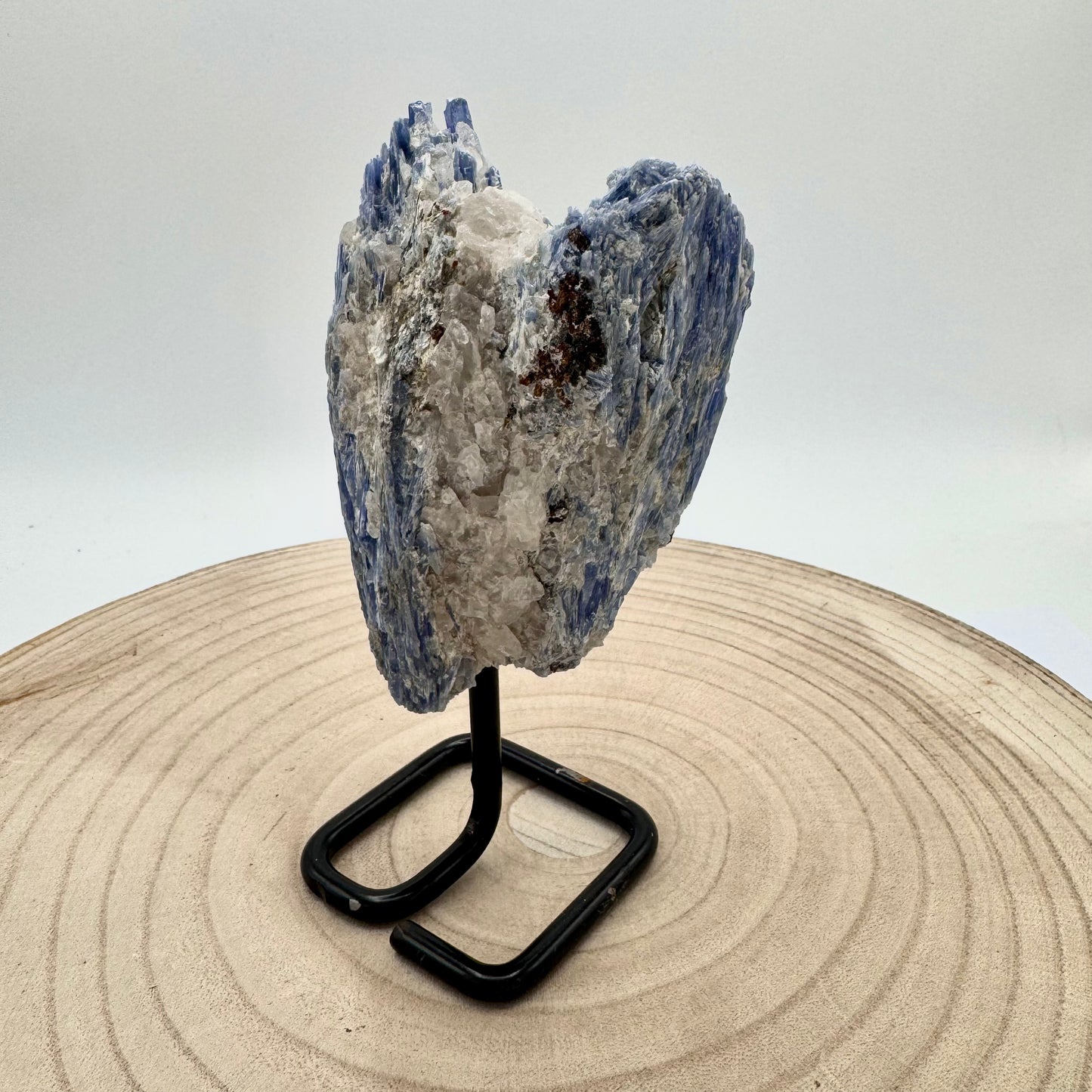 Pedra em Base de Metal, 15-18cm - Cianita Azul