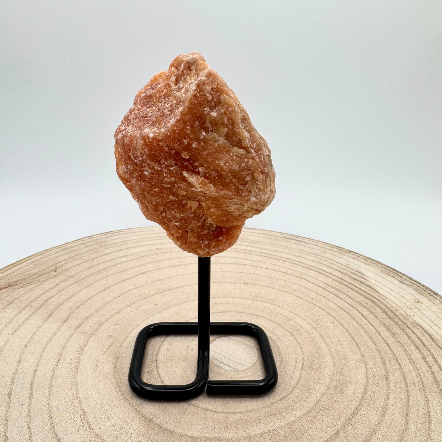 Pedra em Base de Metal, 15-18cm - Calcita Laranja