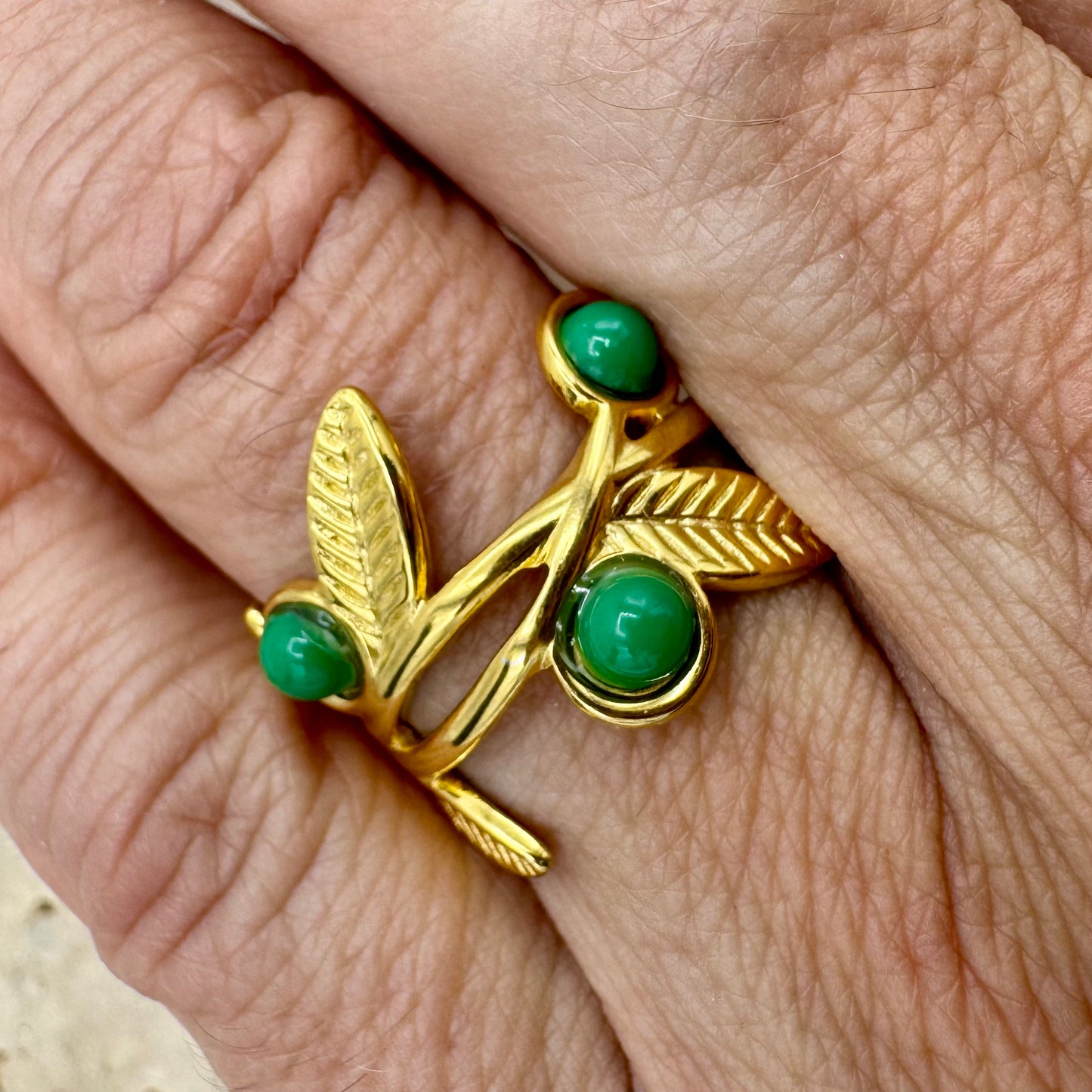 Anel Folhas e 3 Bolinhas Verde Dourado