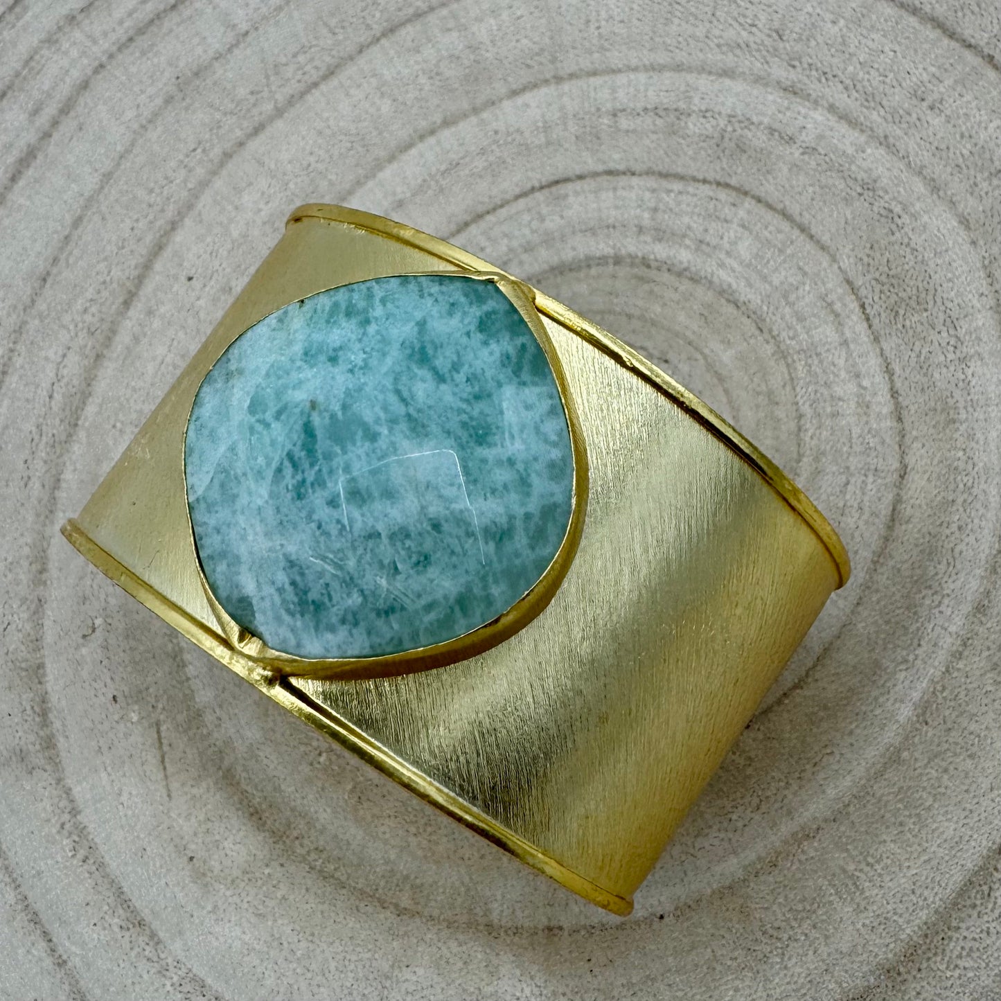 Pulseira Latão Largas, Pedras Grande (Variedades)