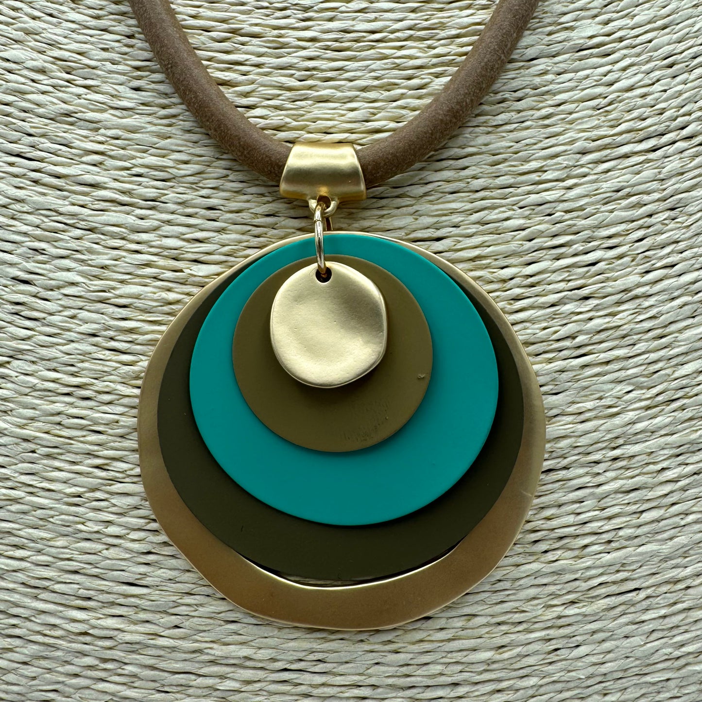 Colar Bolas Verde e Dourado