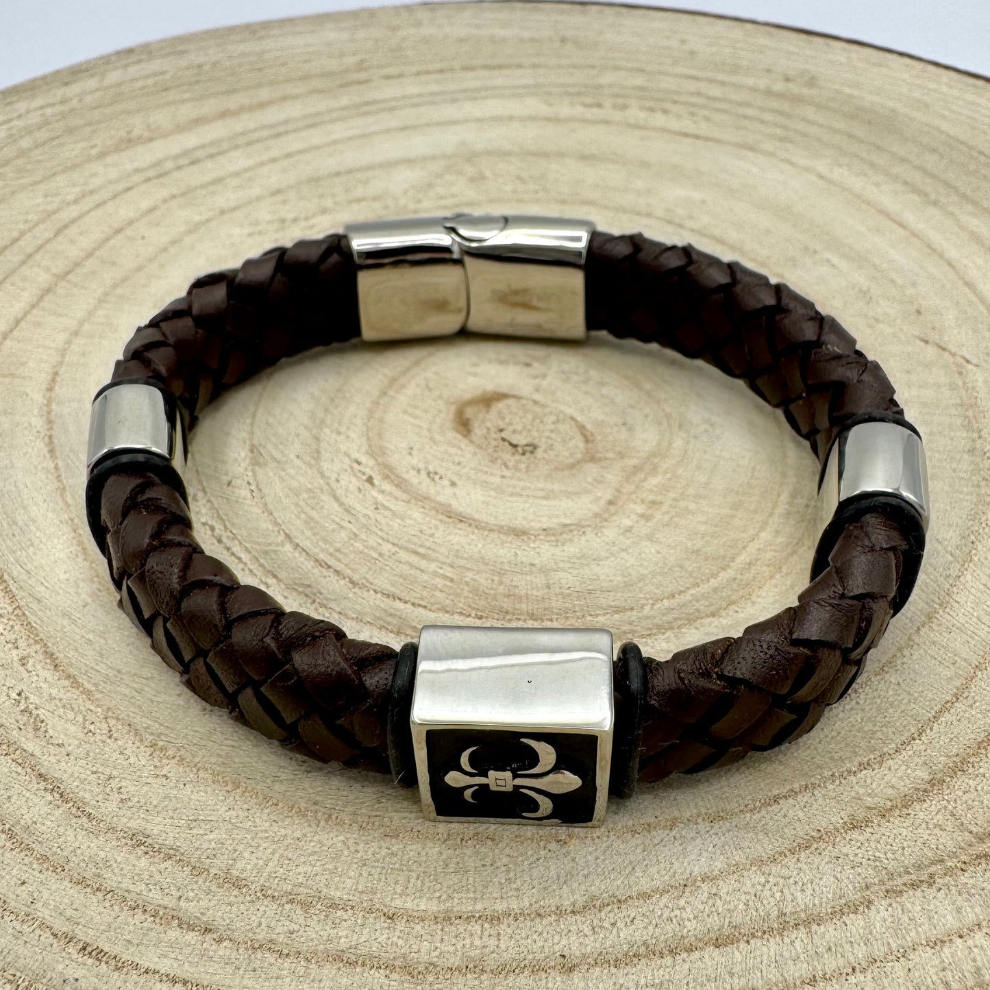 Pulseiras Homem em Couro Trançado - Quadrado Flor de Liz VARIEDADES