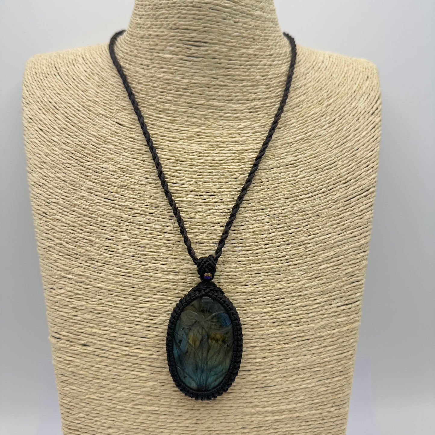 Fio Oval de Labradorite Trabalhada