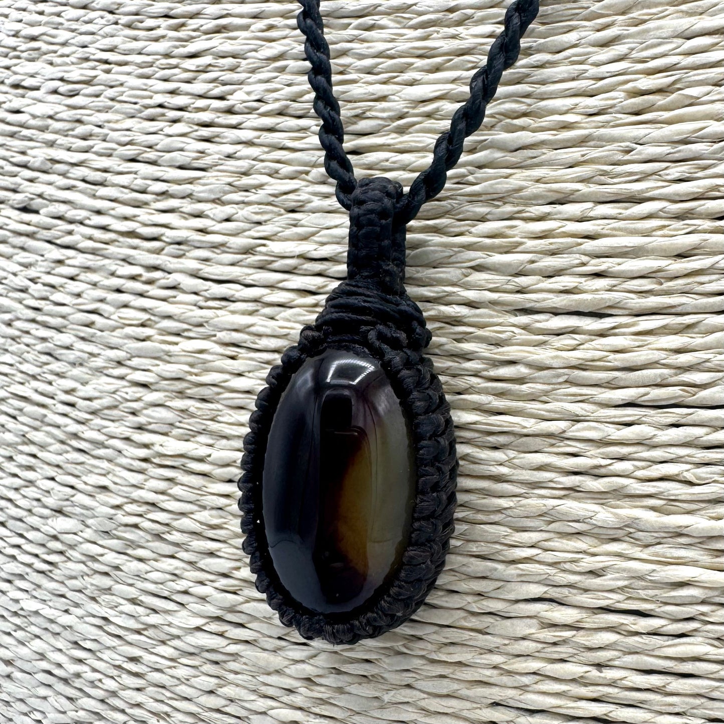 Fio Macramê Oval de Ágata Olho de Gato