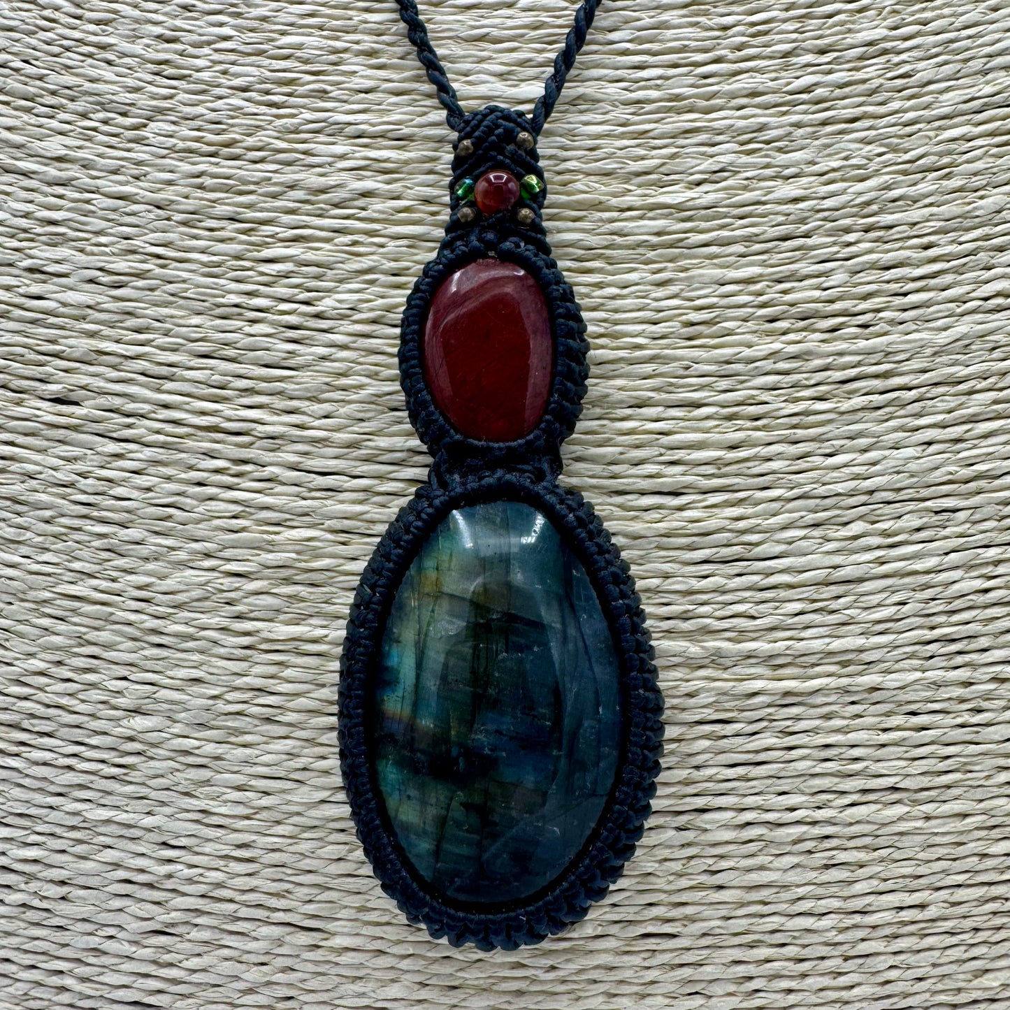 Fio Macramê Labradorite e Jaspe Vermelho