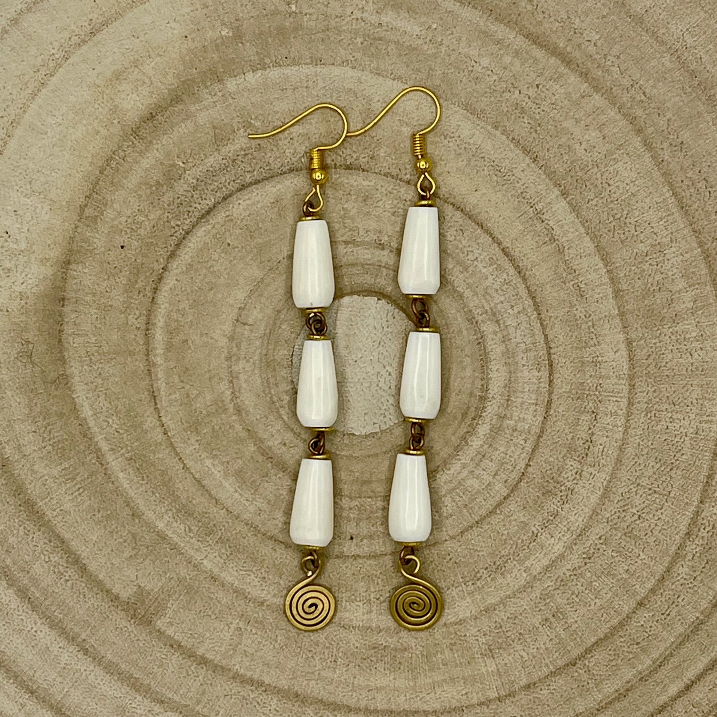 Brincos Tatu (Variedades) Branco - Essencia Pura