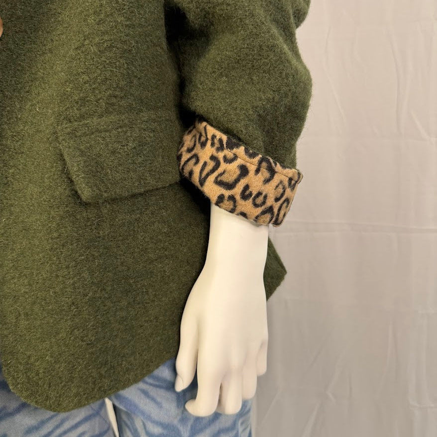 Blazer Fazenda Forrada com detalhes em Tigresa - VERDE