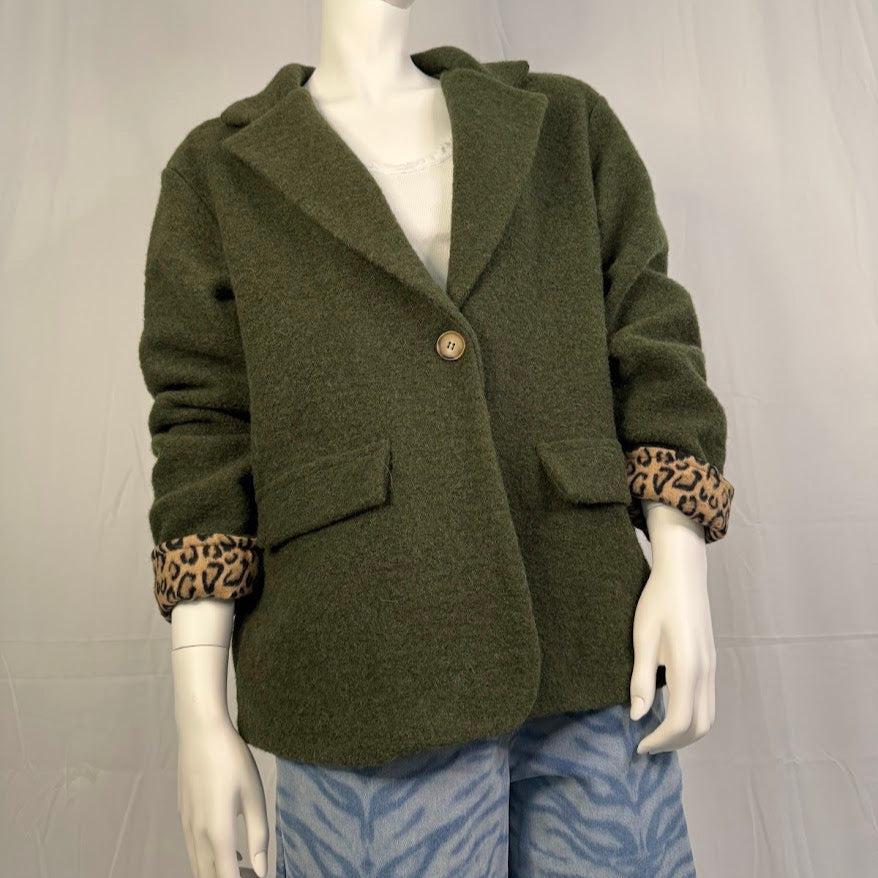 Blazer Fazenda Forrada com detalhes em Tigresa - VERDE