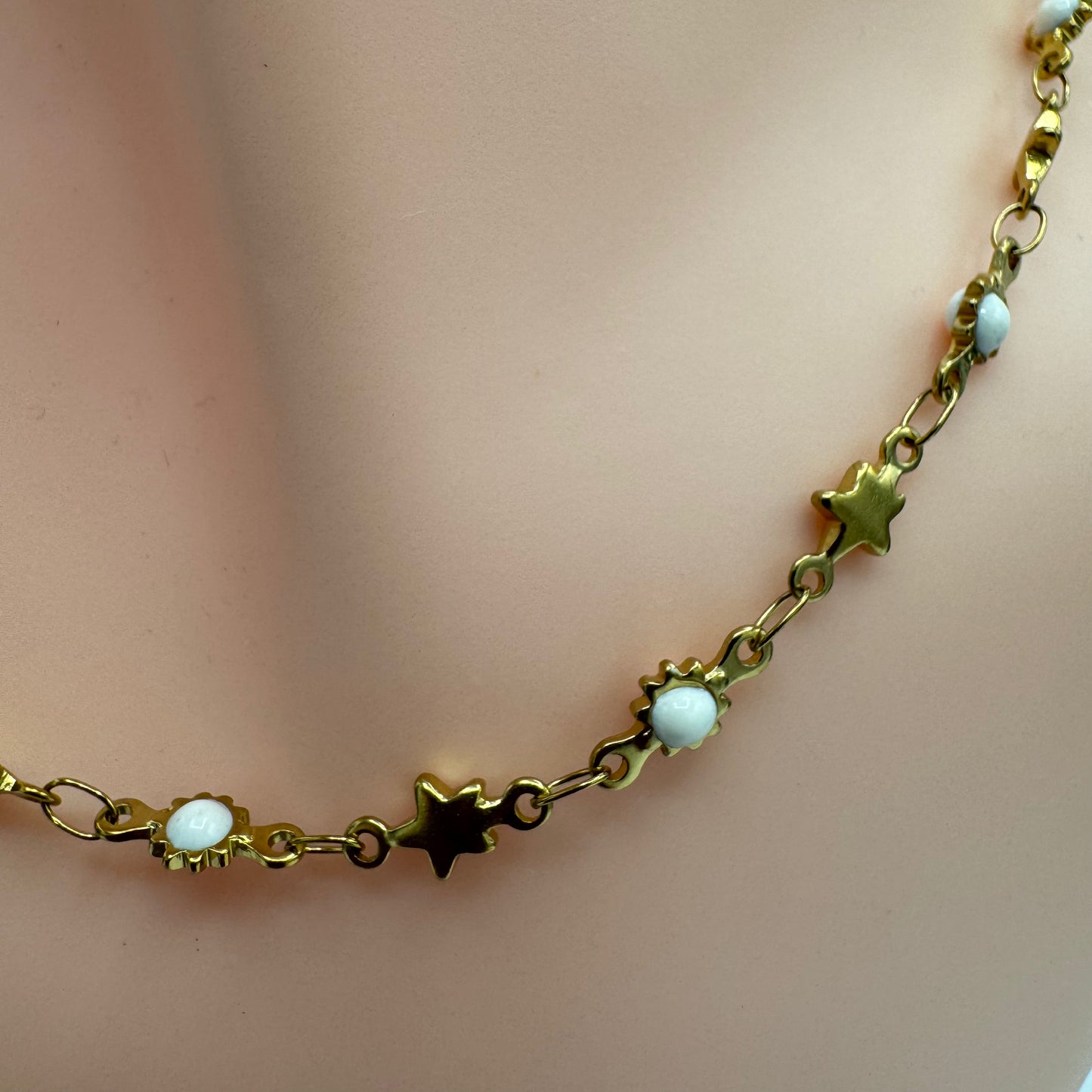 Fio Bolinhas Brancas e Estrelinhas Dourado