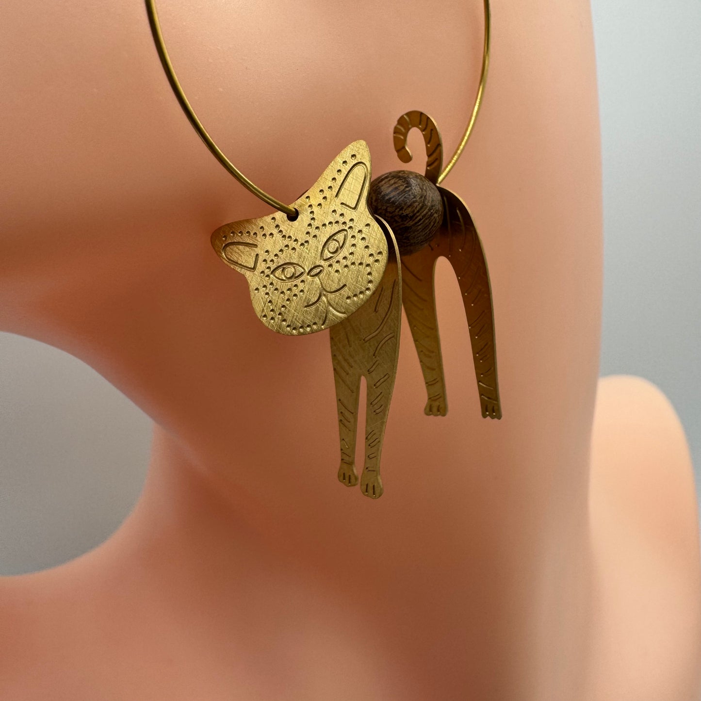 Brincos Gato Camadas Dourado