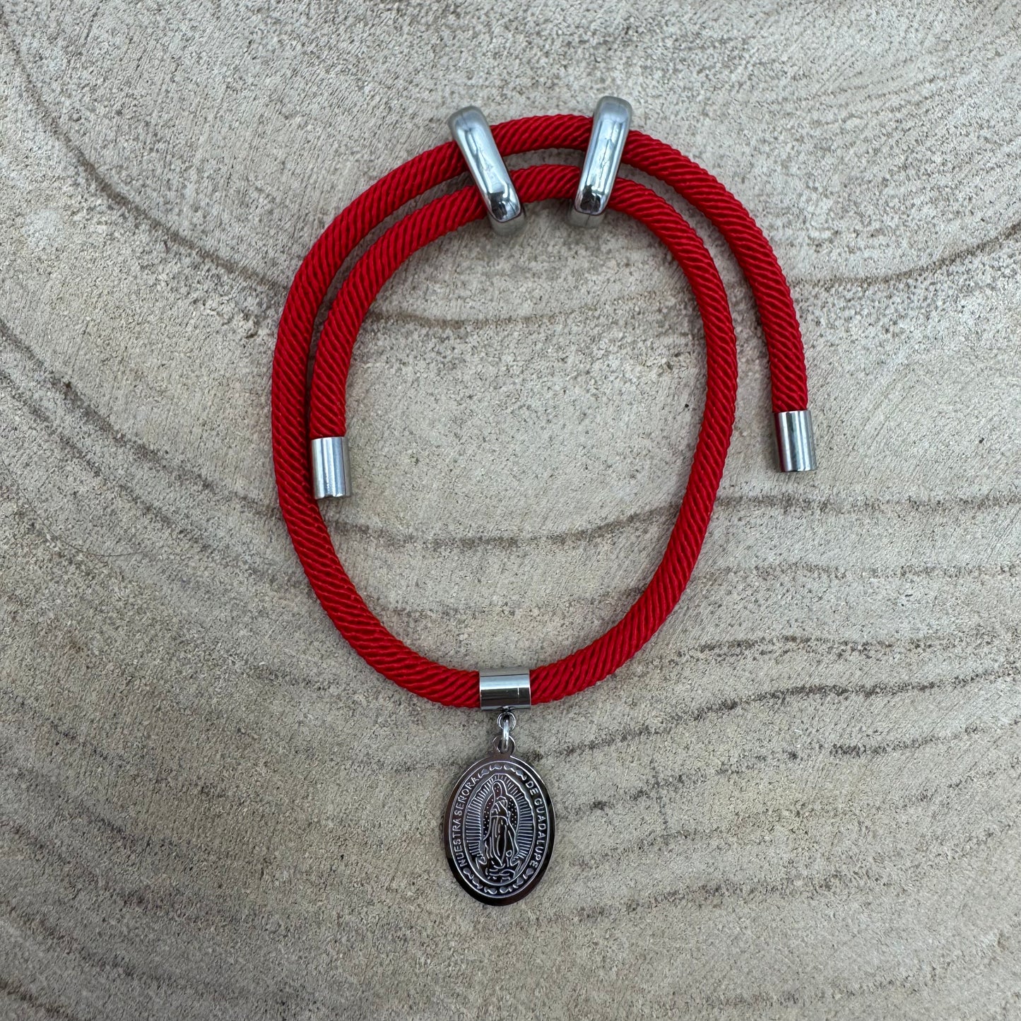 Pulseira Corda Vermelha Nossa Senhora de Guadalupe Prateado