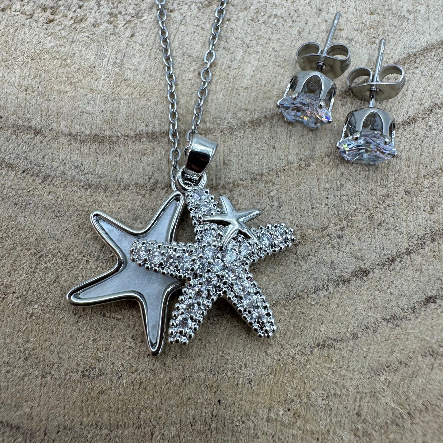 Fio 2 Estrelas - Madre Pérola e Brilhantes Prateado (Oferta Brincos)