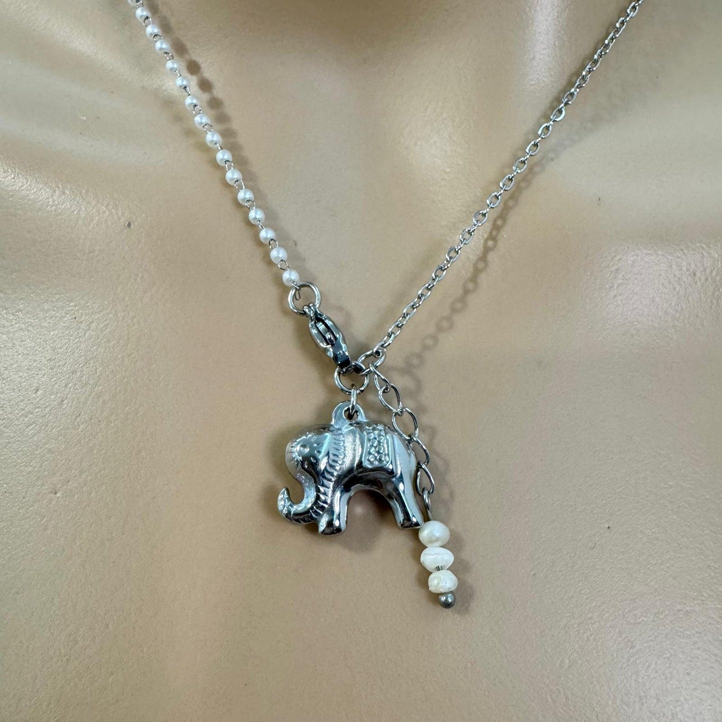 Fio Prateado com Elefante