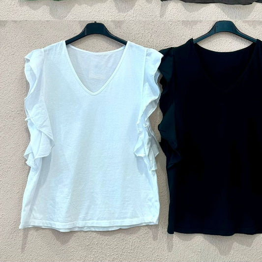 Blusa Branca, com Manga Folhos e Gola V