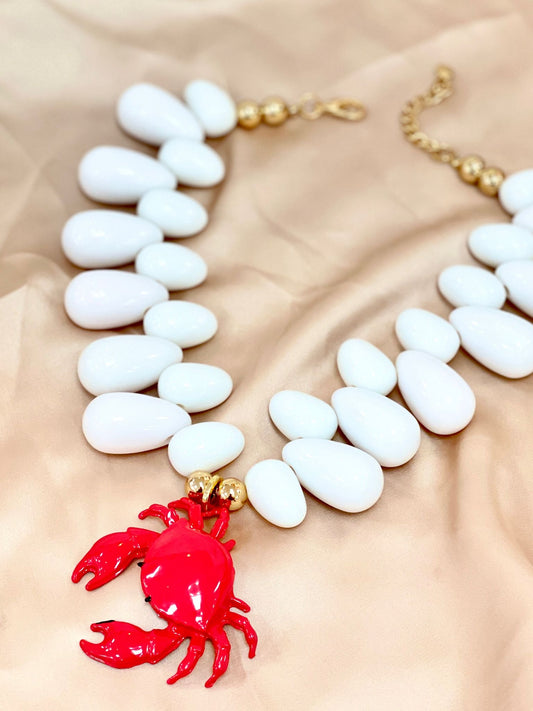 Colar Amêndoas Brancas e Caranguejo Vermelho