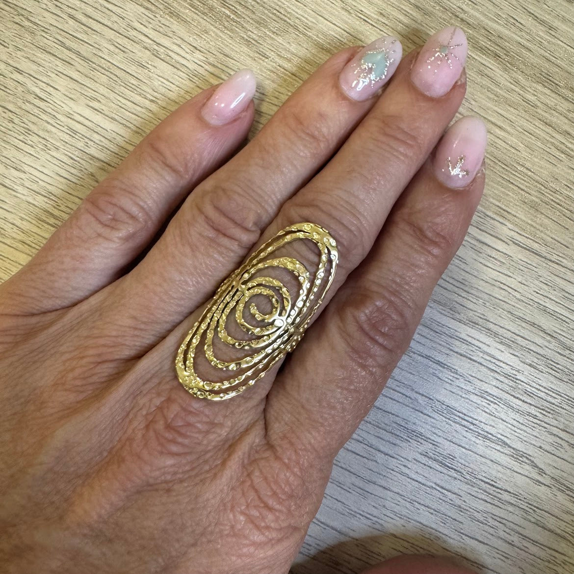 Anel Inox Espiral Estampado VARIEDADES (Prateado/Dourado)