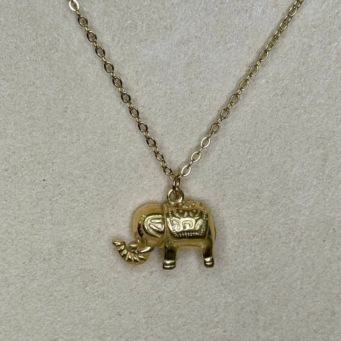 Fio Dourado Elefante