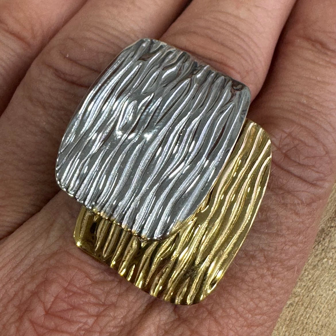 Anel Inox, Chapa Quadrada e Estampada (PRATEADA e DOURADA)