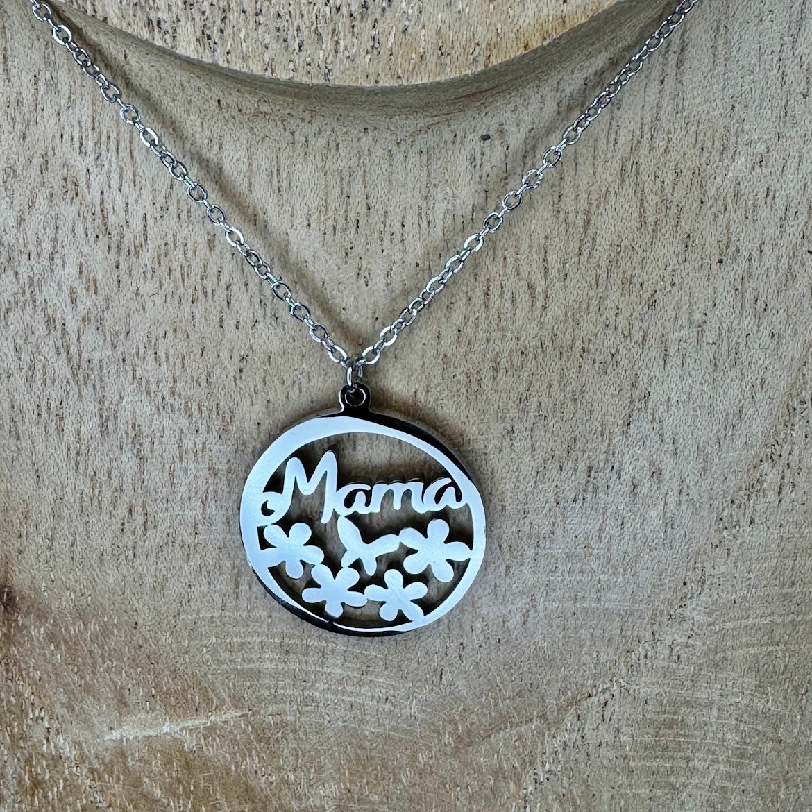 Colar de Aço (Coração, Boa Sorte, Mama, Libelinha) Mama Pequena